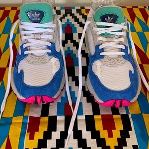 Women’s Adidas sneakers